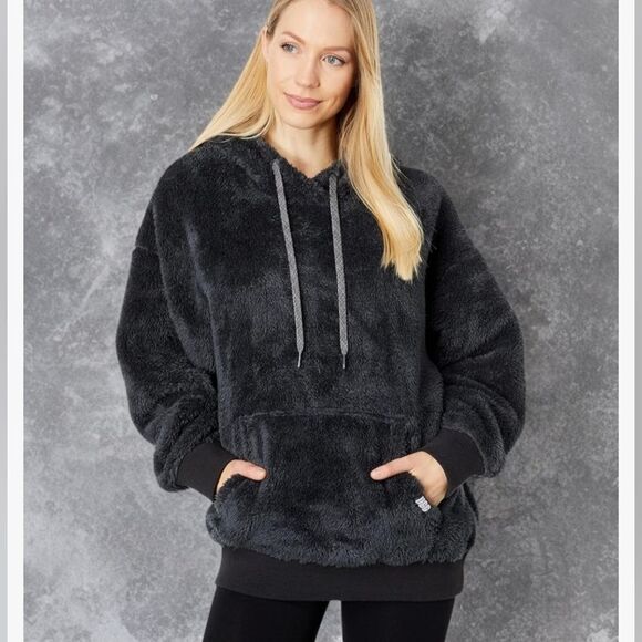 UGG Loyra Sherpa Hoodie - Size M - Picture 1 of 8